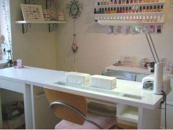 Nail Room Mana