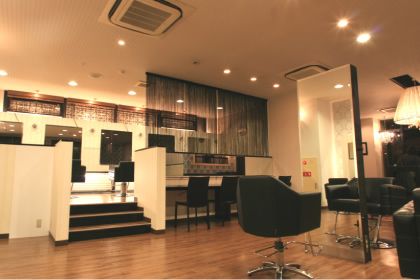 ウノプリール ネイル&アイラッシュ　京橋店
