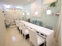 Nail Salon ：D 　梅田店