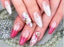 Leia by un clou Bijou（RISE SWELL)　江坂店