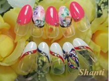 2オフ込 トレンドデザイン¥5500 - Shanti nail salon