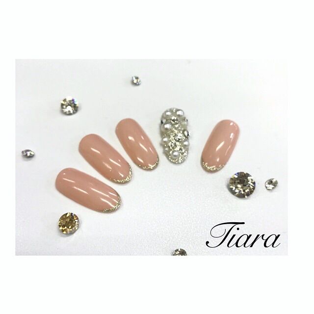 TIARA NAIL