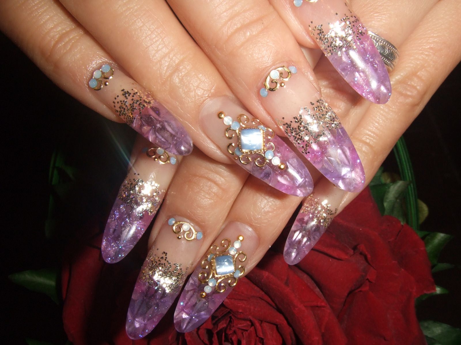 パープルのマーブル×大粒ストーンとゴールド - nail salon LUXURY