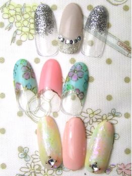 シルバーラメ×ミントの花柄チップ×パステルニュアンス