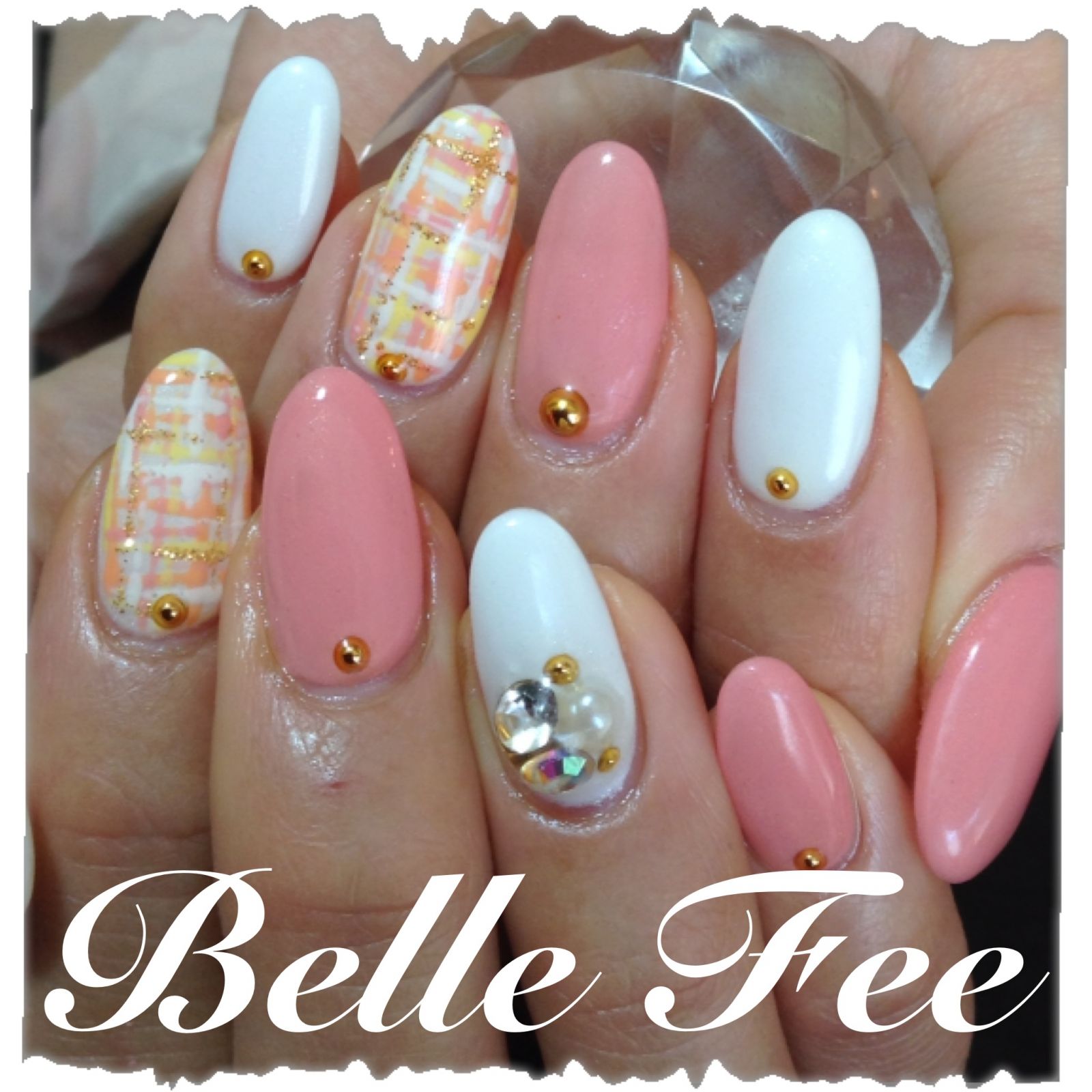 ピンク×ホワイトのワンカラー×チェック柄とゴールドスタッズ - Ｂｅｌｌｅ　Ｆｅｅ