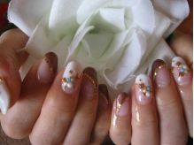 クリアフレンチ×カラフルな小花とラメ - Total Beauty Salon ~Yuko-STYLE-