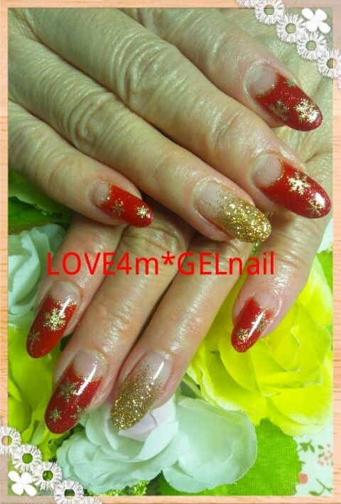 レッド×ゴールドラメのグラデーション×雪の結晶 - LOVE4m*GELnail