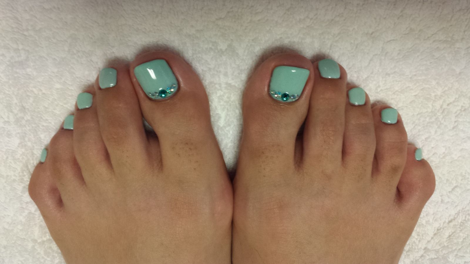 フットジェル　ラメグラorワンカラーアート2本付き
初回￥4800