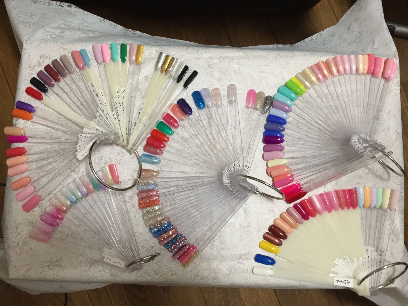 カラーサンプル