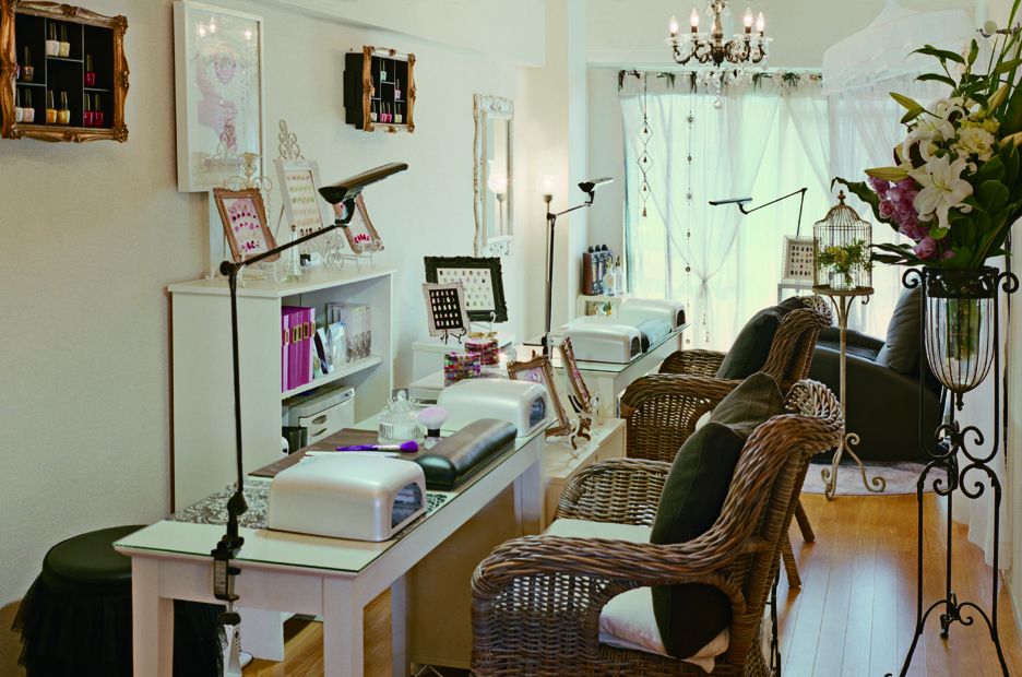 nail salon Precieuse