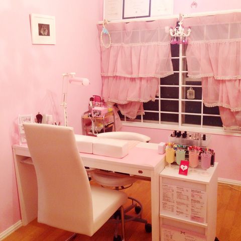 山口県防府市　ネイルサロン　スパングル　店内