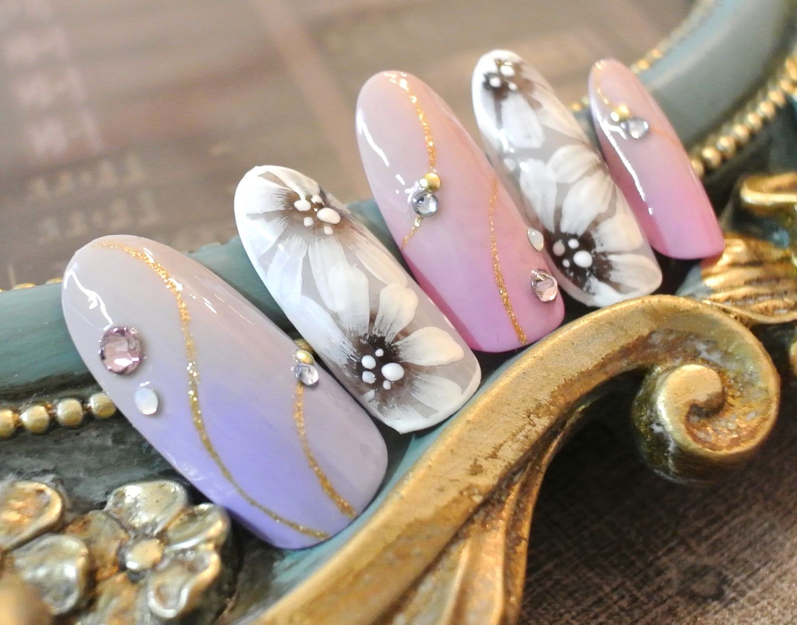 ネイルサロン・ユニネイル（UNI NAIL）藤枝市