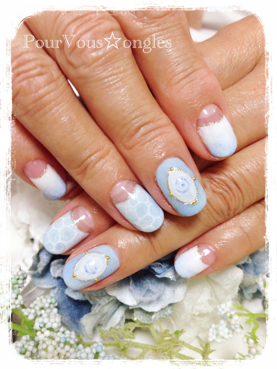 人気のブローチネイル