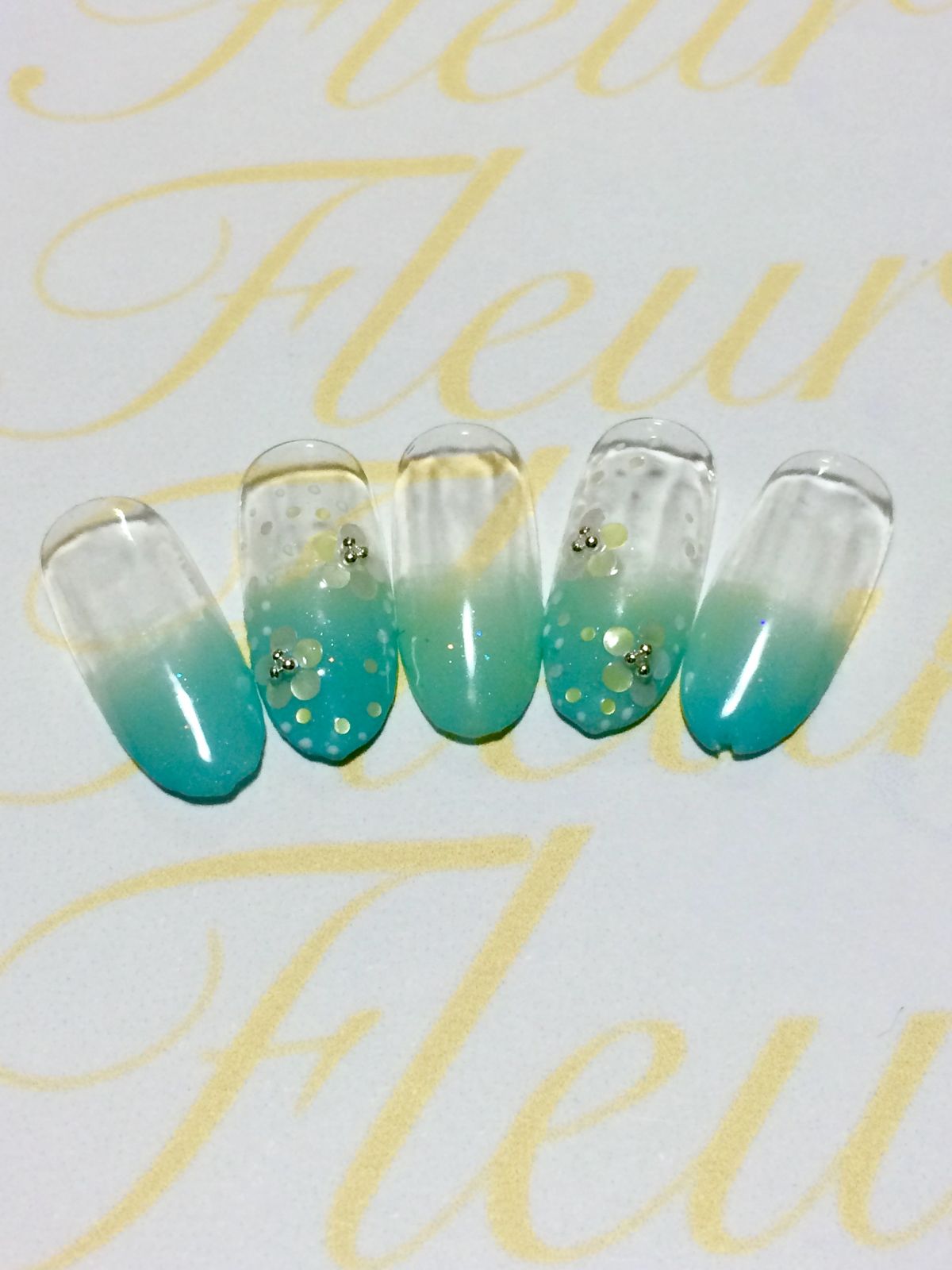 ネイルサロン フルール　　座間市