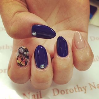 Dorothy Nail