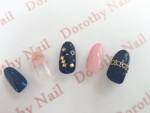 Dorothy Nail
