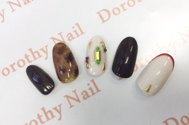 Dorothy Nail