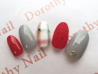 Dorothy Nail