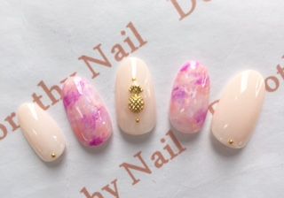 Dorothy Nail