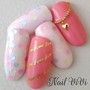 ピンク×ホワイトのニュアンスチップ×ゴールドの箔 - Nail ViVi