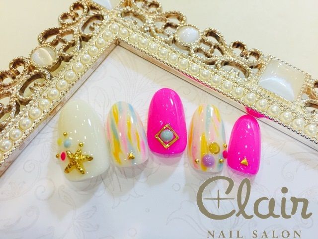 Nail's Clair