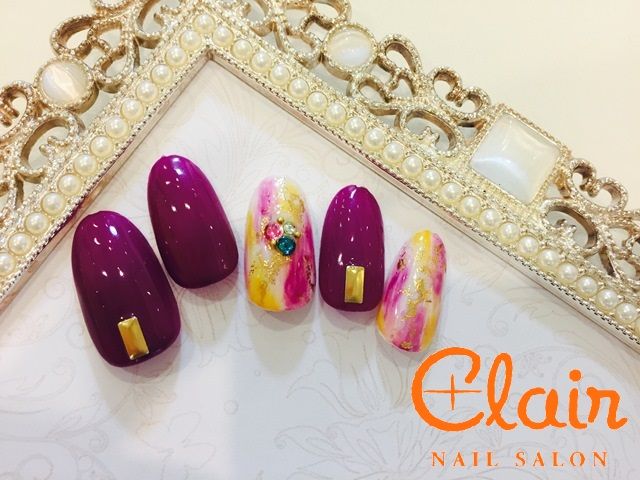 Nail's Clair