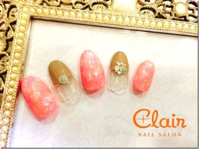 Nail's Clair