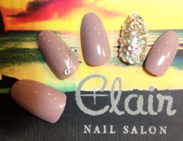 Nail's Clair