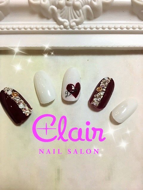 Nail's Clair