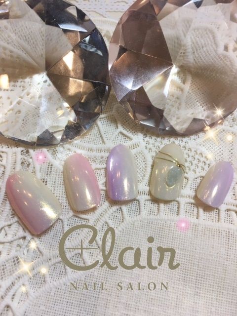 Nail's Clair