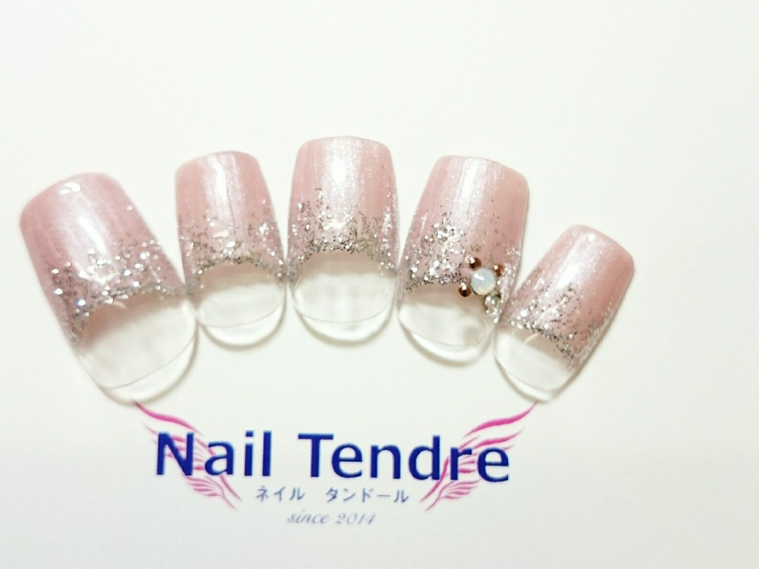 Nail Tendre