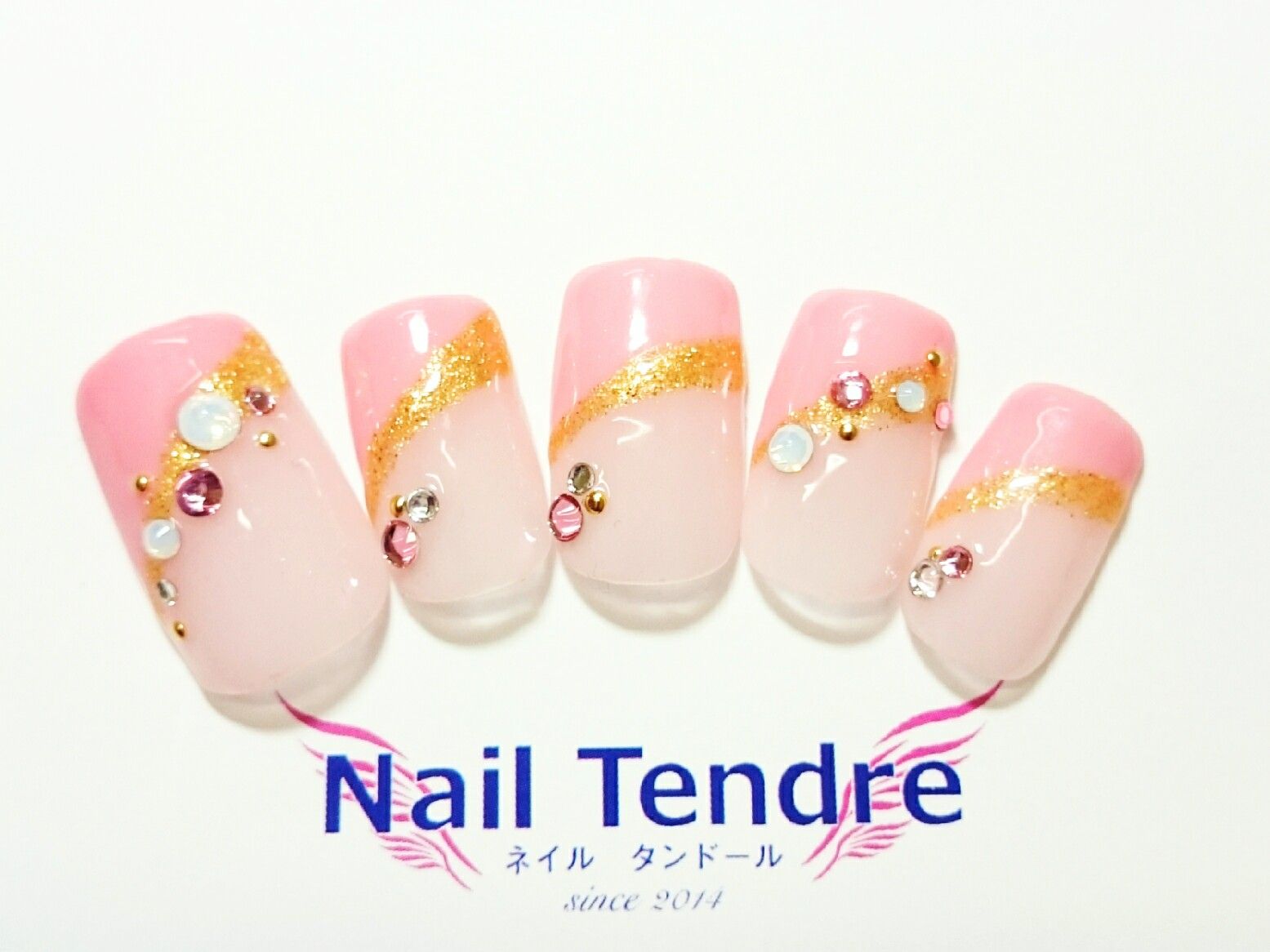 Nail Tendre