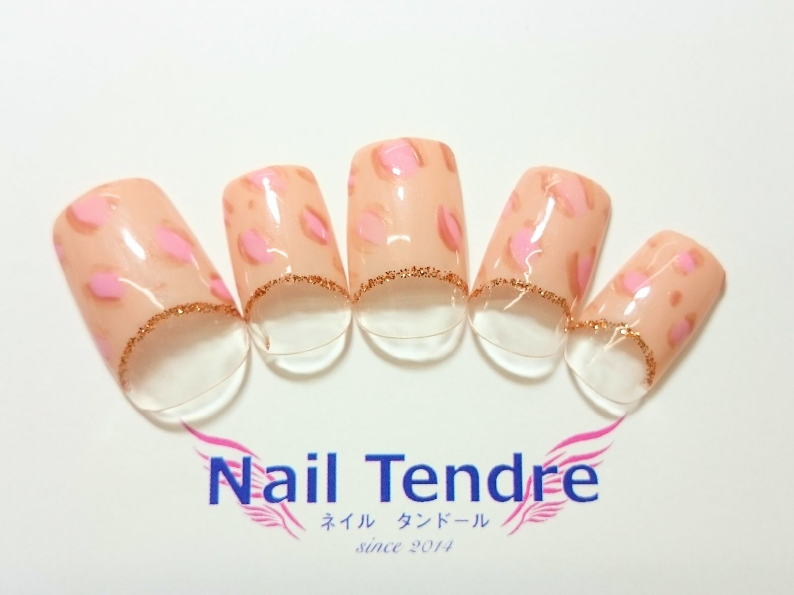 Nail Tendre