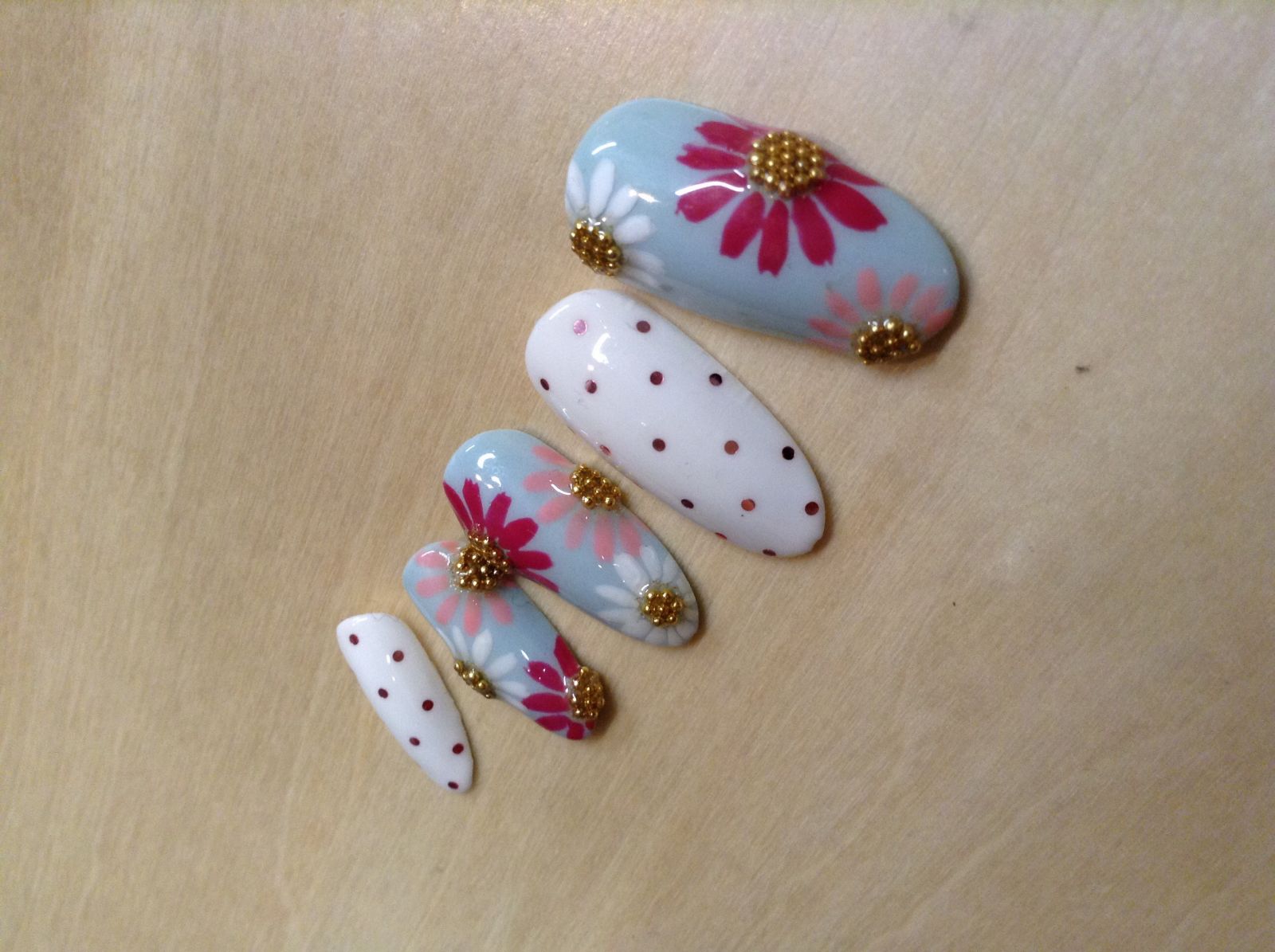 ネイルサロン＆スクール☆ローズデール☆