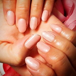 縦ストライプシンプルネイル☆