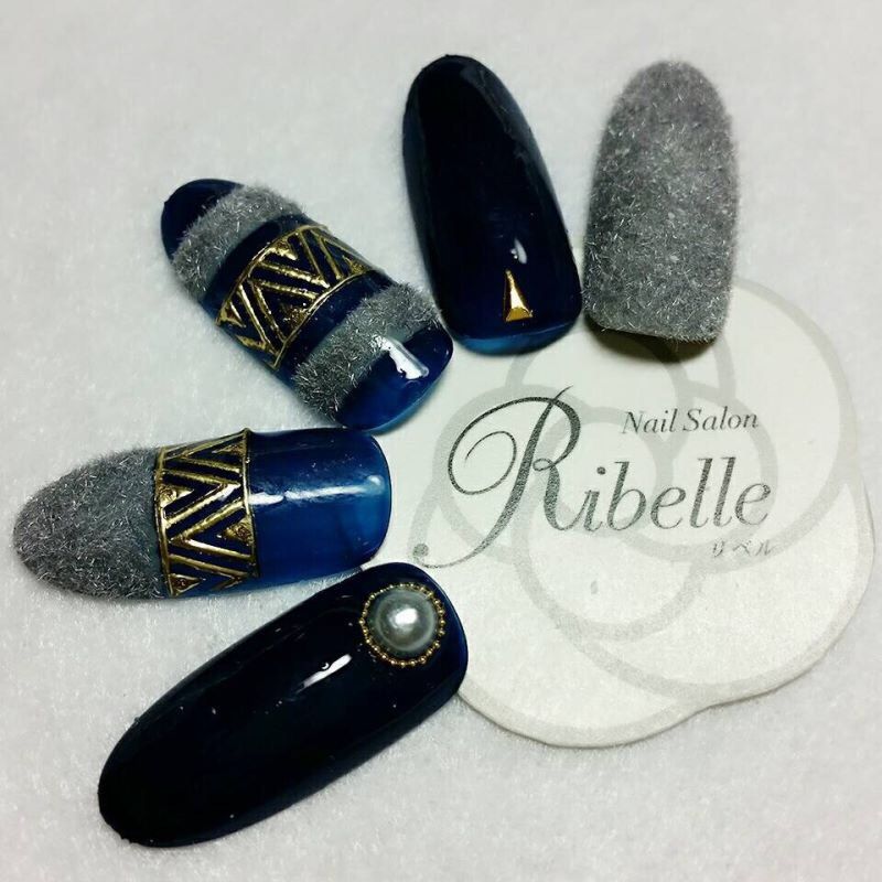 大人気のベルベットネイルも種類が豊富にご用意しております^ ^