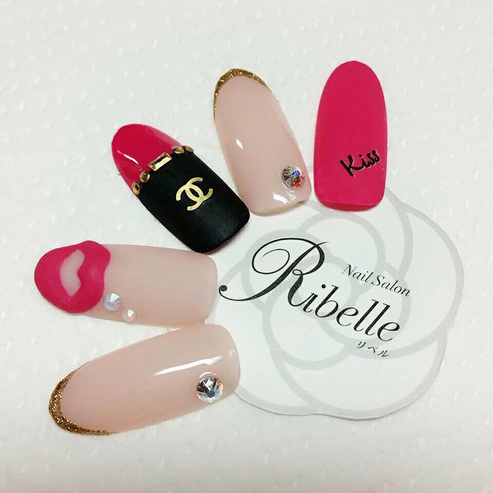 リベル人気デザインのリップ風ネイル！！