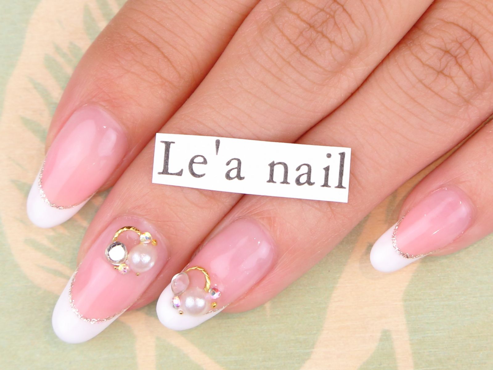 Le'a nail