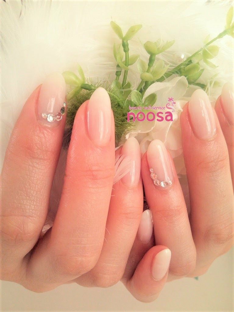 Beauty nail service noosa