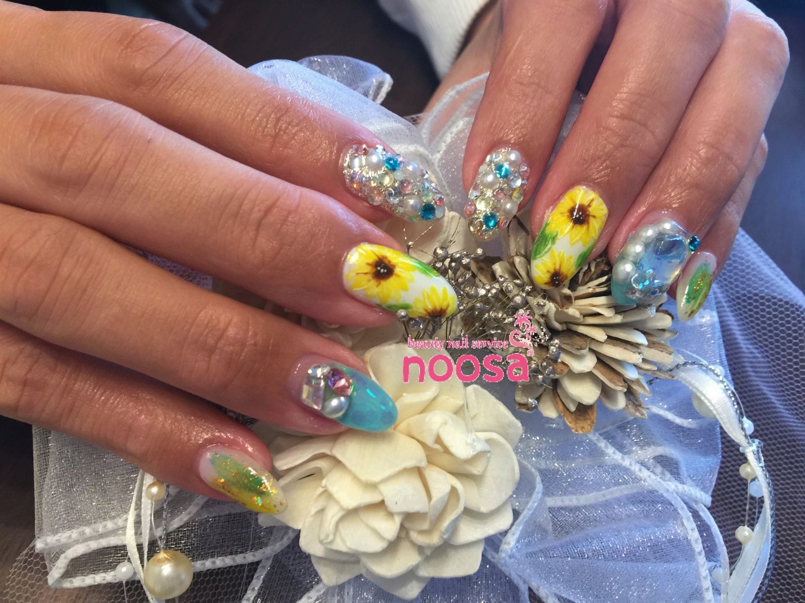 Beauty nail service noosa