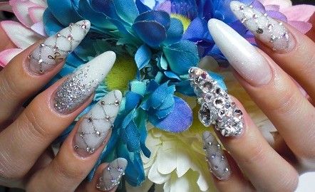 広島市ネイルサロンミミエデン♥安くて高技術のお店♪