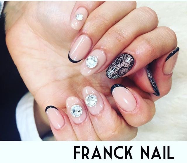 フランクネイル水道橋店