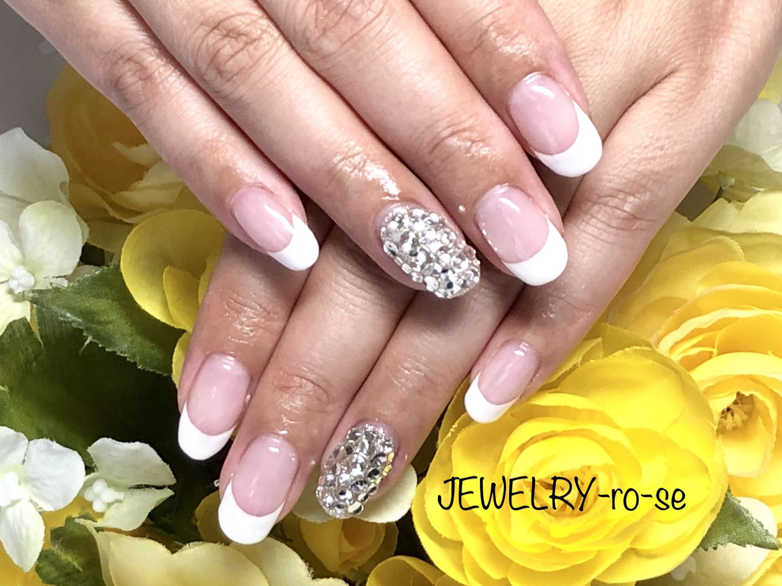 ネイルサロン兼ネイルスクール JEWELRY-ro-se