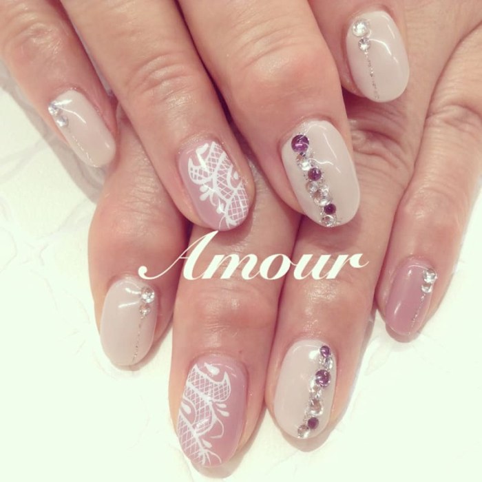 ネイルサロンＡｍｏｕｒ 田町