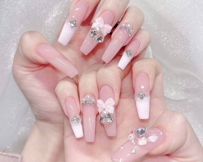 pomy nail 新宿