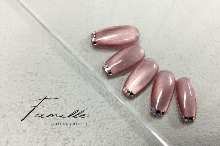 nail & eyelash Famille 池袋東口店