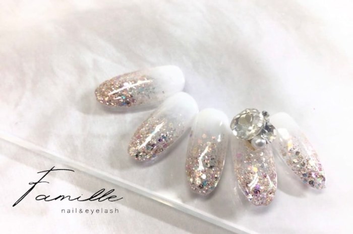 nail & eyelash Famille 池袋東口店