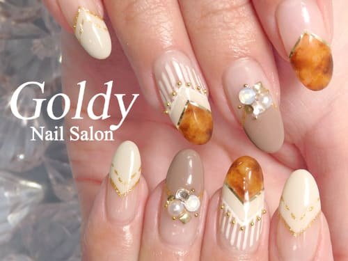 ネイルサロン GOLDY