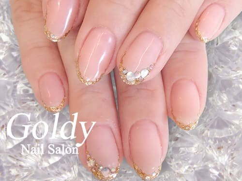 ネイルサロン GOLDY