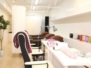 アイラッシュ&ネイルサロン Airis